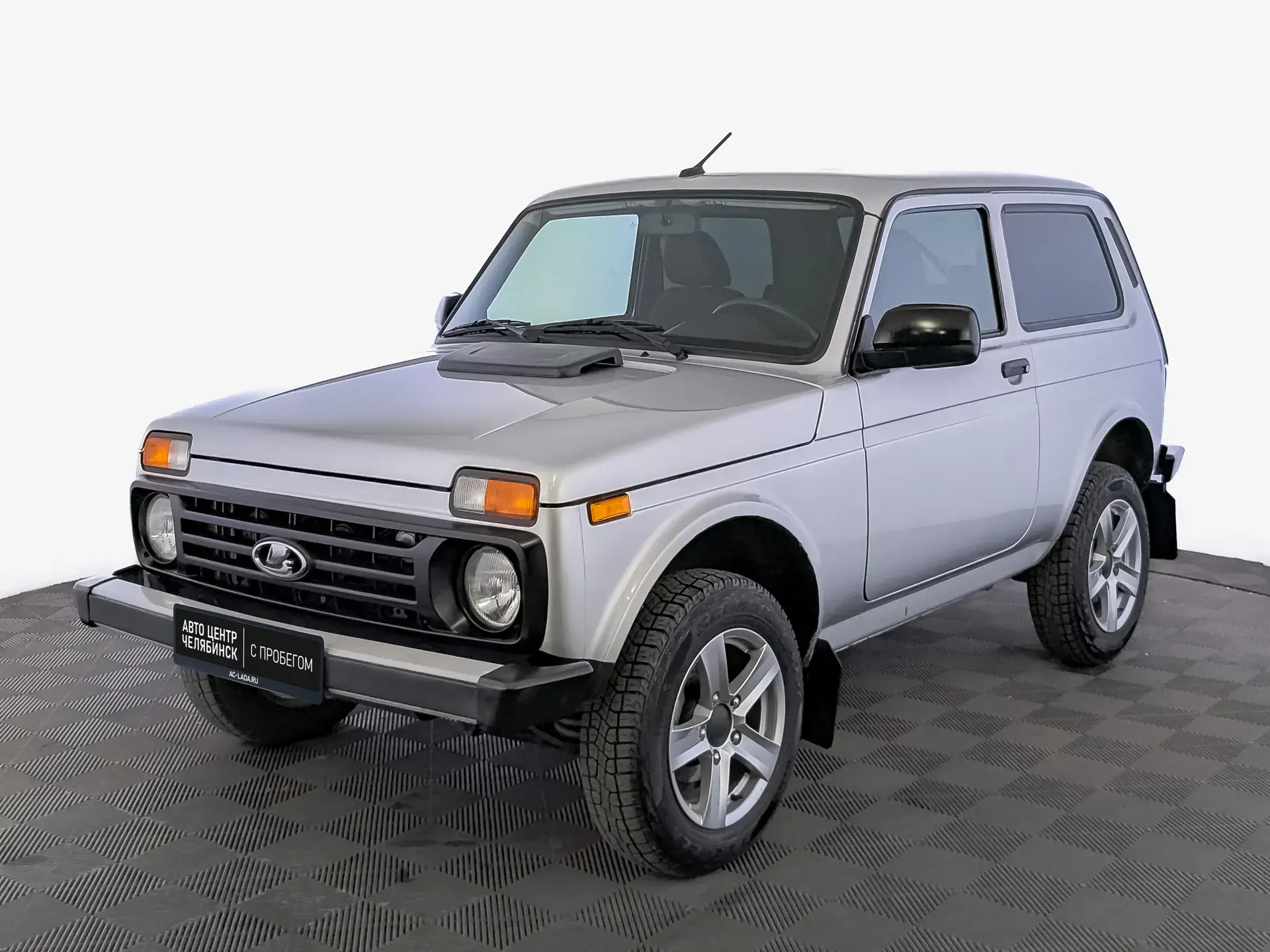 Lada Niva Legend